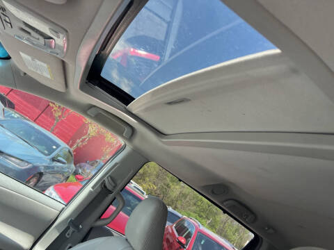 2011 Toyota Sienna XLE 8-Passenger