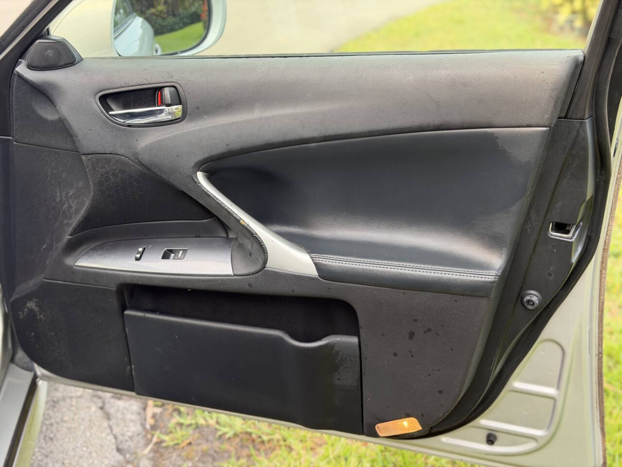 2012 Lexus IS - $8,900