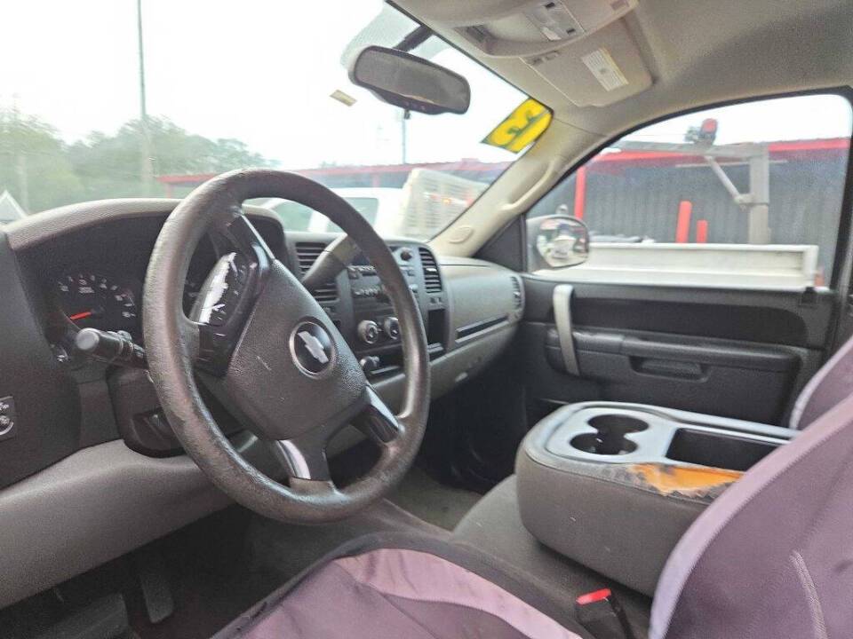 Image 4 of 2013 Chevrolet Silverado 1500