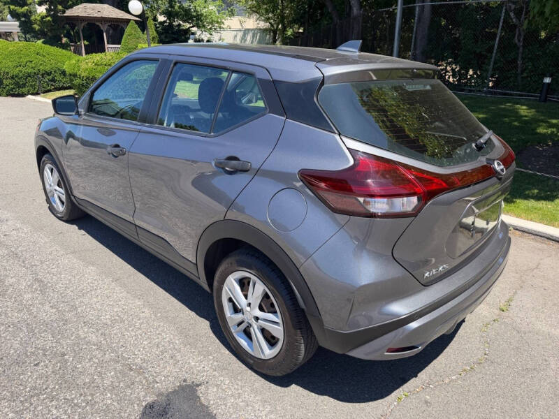 2023 Nissan Kicks S