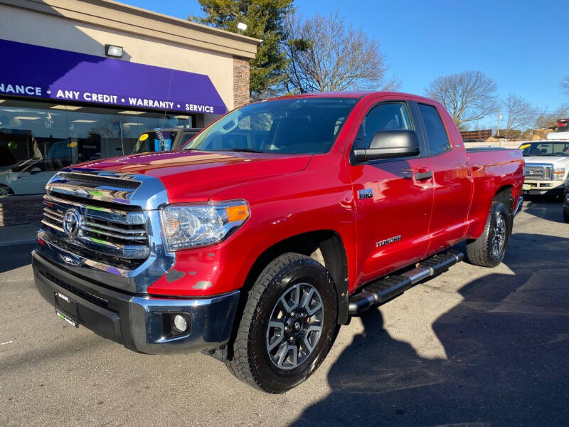 2016 Toyota Tundra for sale at CarMart One LLC in Freeport NY
