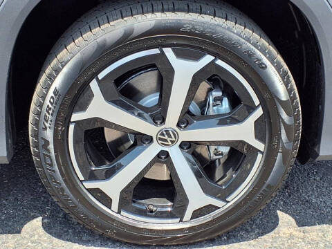 2025 Volkswagen Tiguan SE 4Motion