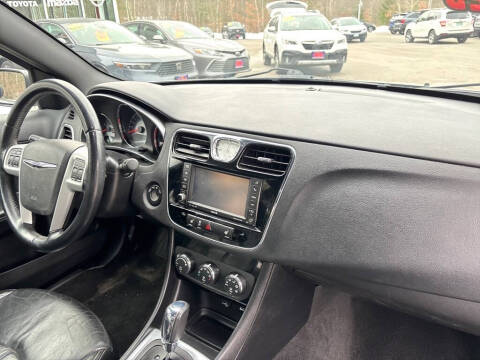 2012 Chrysler 200 Limited