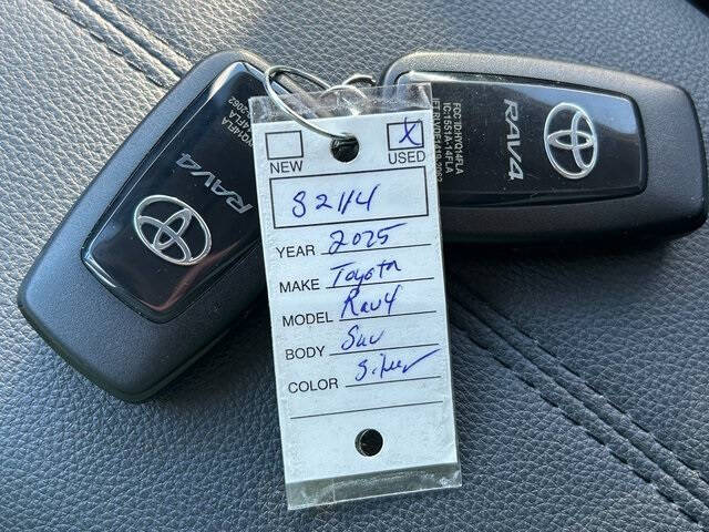 2025 Toyota RAV4 Hybrid XLE Premium