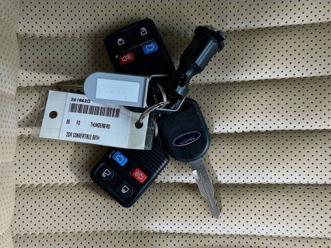 2005 Ford Thunderbird Deluxe
