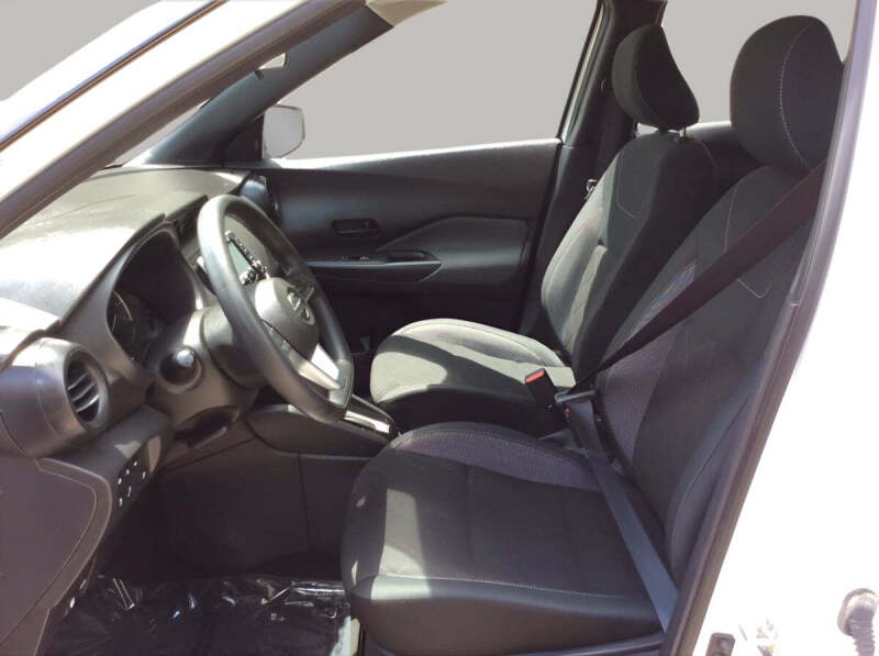 2020 Nissan Kicks S