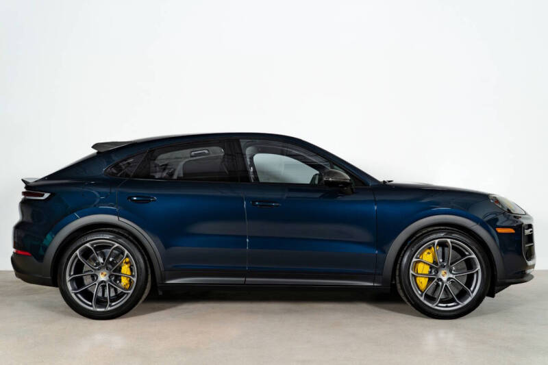 2024 Porsche Cayenne Turbo GT