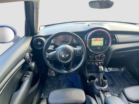 2017 MINI Hardtop 4 Door Cooper