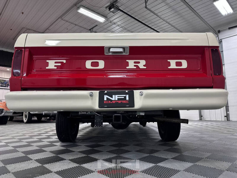 1965 Ford F-100