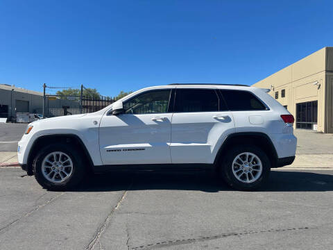 2019 Jeep Grand Cherokee Laredo E