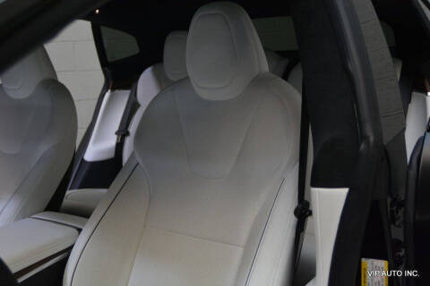 2022 Tesla Model S Plaid