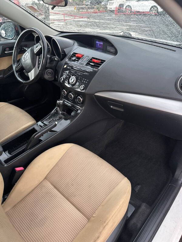 2013 Mazda MAZDA3 i Touring