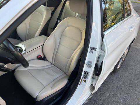 2015 Mercedes-Benz C-Class C 300