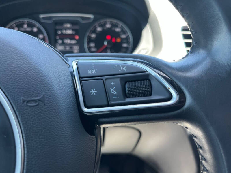 2018 Audi Q3 2.0T Premium Plus