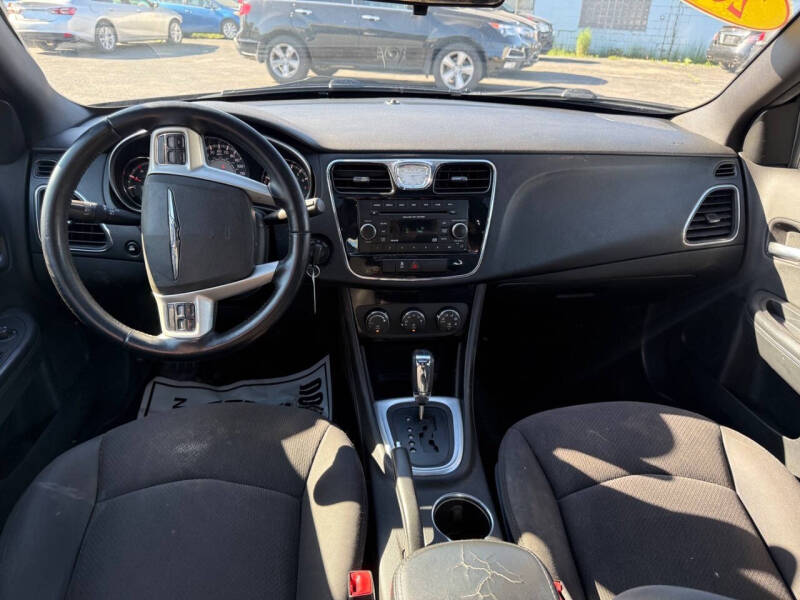 2012 Chrysler 200 Touring