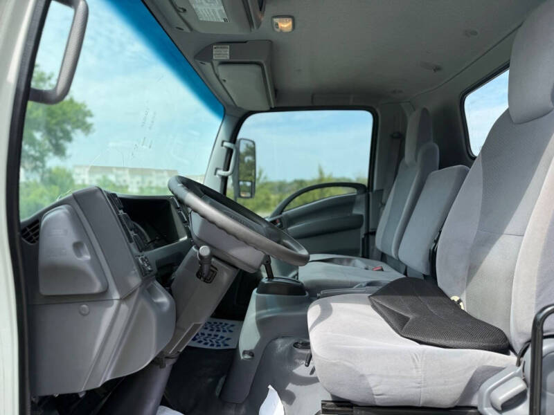 2018 Isuzu NRR