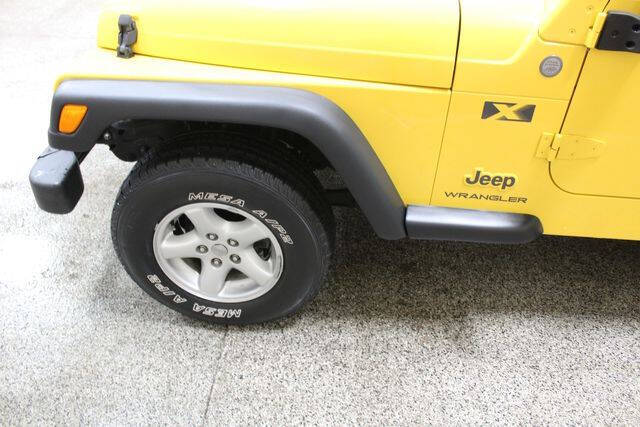 2004 Jeep Wrangler X photo 24