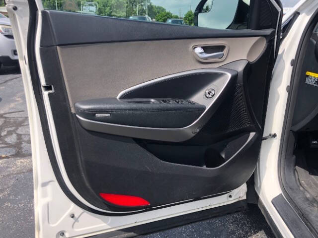 2016 Hyundai Santa Fe SE