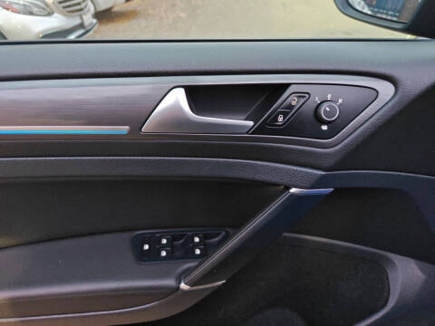 2019 Volkswagen e-Golf SEL Premium