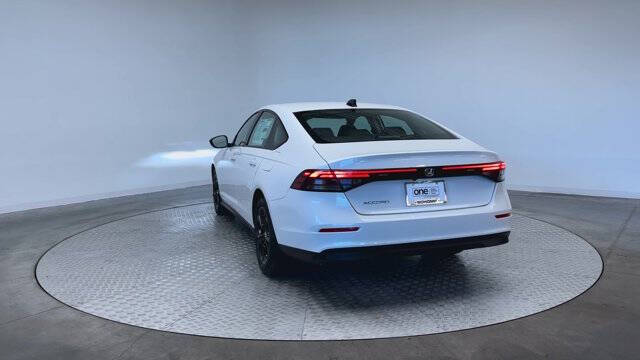 2025 Honda Accord SE