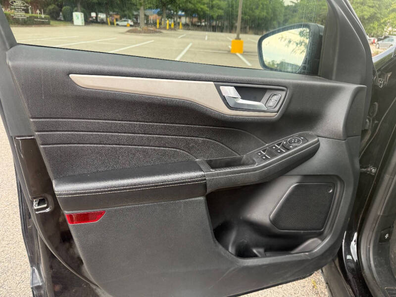 2021 Ford Escape SE