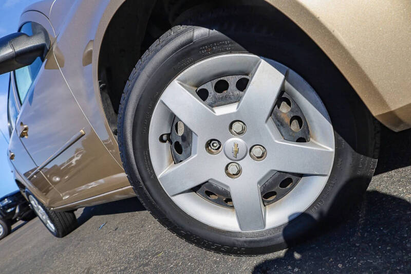 Used 2005 Chevrolet Cobalt LS with VIN 1G1AK52F757612653 for sale in Santa Maria, CA