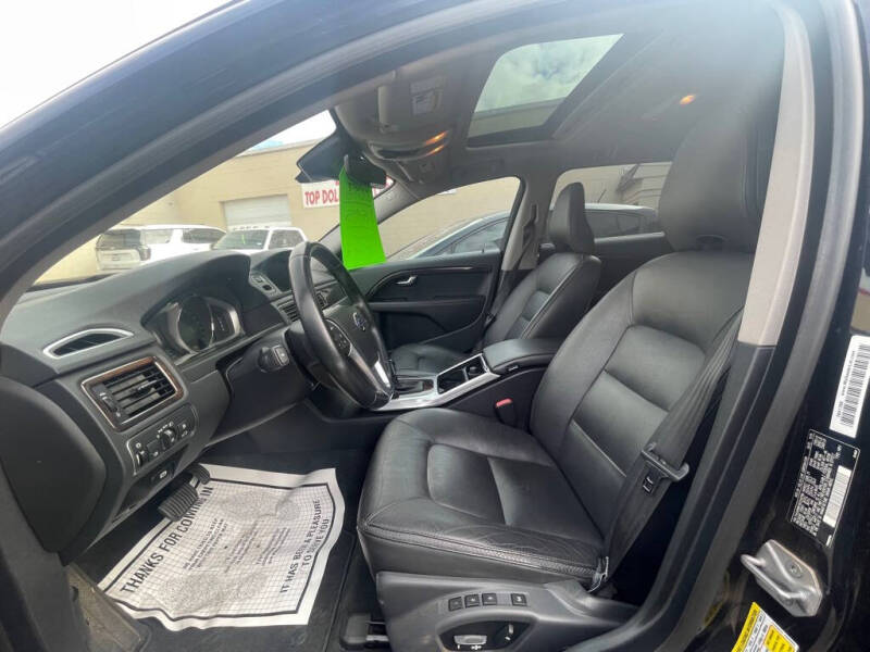 2016 Volvo XC70 T5 Drive-E Premier