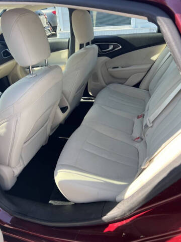 2016 Chrysler 200 Limited