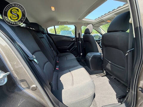 2016 Mazda MAZDA3 i Touring