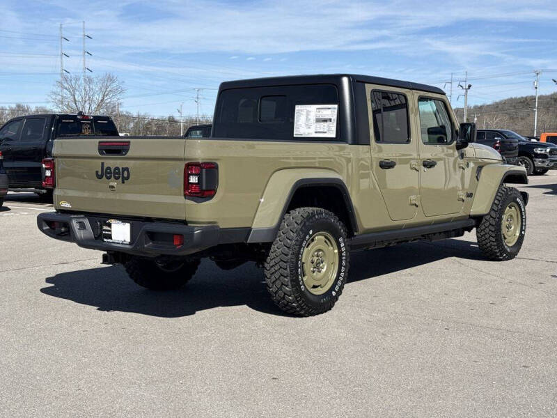 2026 Jeep Gladiator Sport