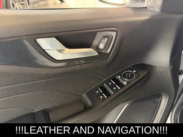 2023 Ford Escape ST-Line Select