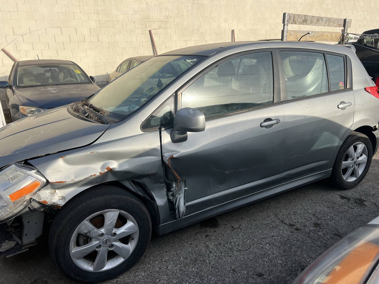 Dk. Gray 2012 Nissan Versa 1.8 S 1.8 S 4dr Hatchback 4A 2
