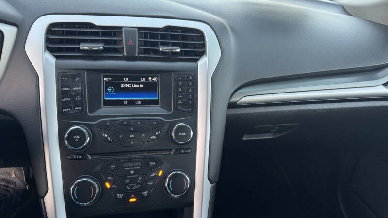 2014 Ford Fusion Hybrid SE