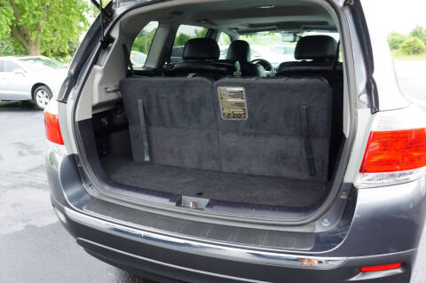 2011 Toyota Highlander SE