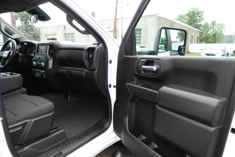 2024 GMC Sierra 2500HD Pro