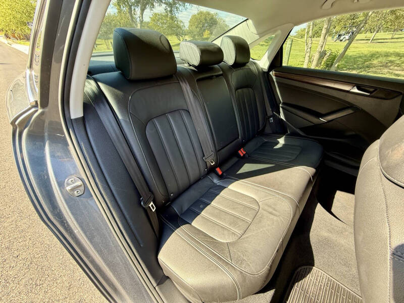 2022 Volkswagen Passat Limited Edition