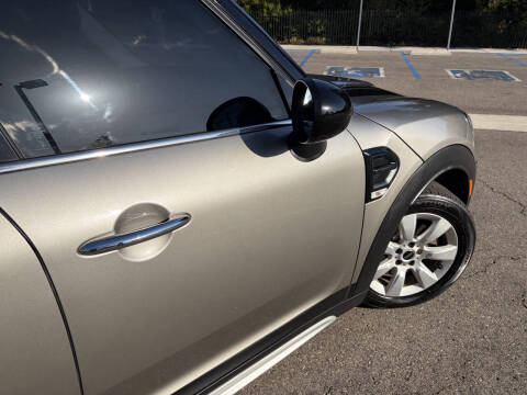 2017 MINI Countryman Cooper