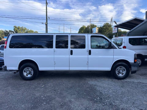 2017 Chevrolet Express LT 3500