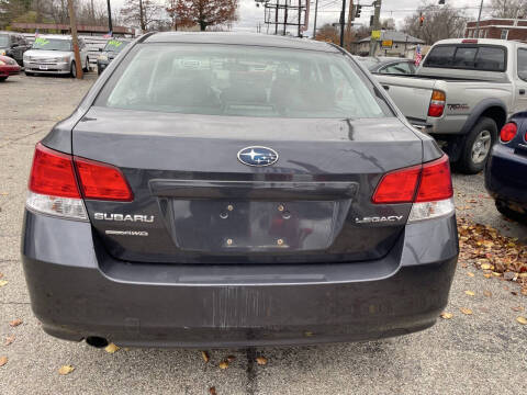 2010 Subaru Legacy 2.5i Premium