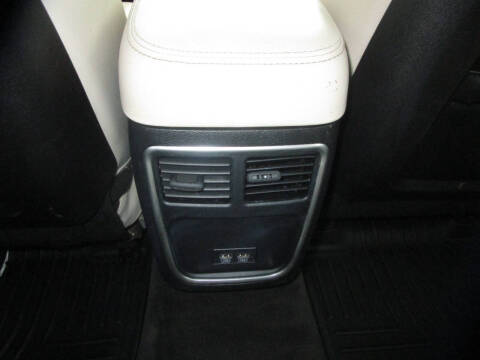 2017 Chrysler 300 Limited