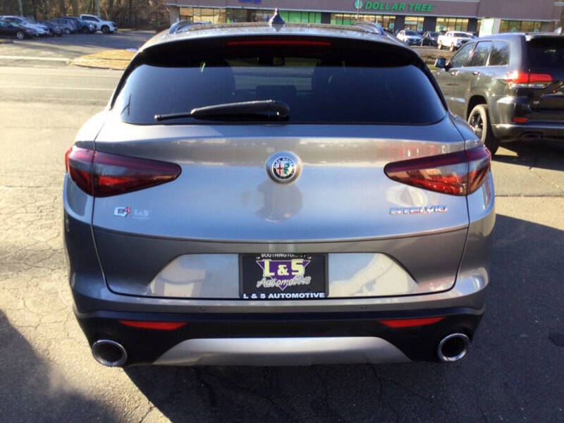 2019 Alfa Romeo Stelvio Ti