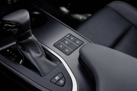 2023 Lexus UX 250h Premium