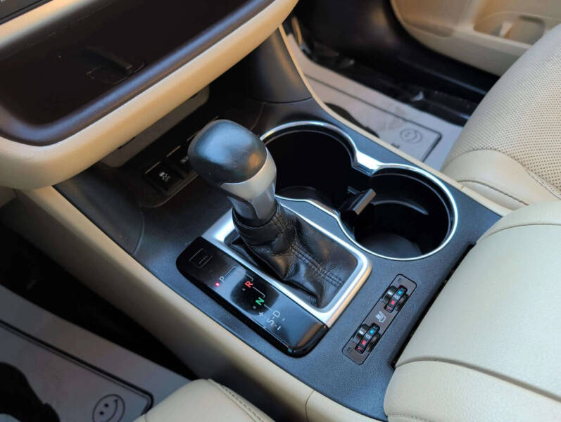 2018 Toyota Highlander Limited Platinum