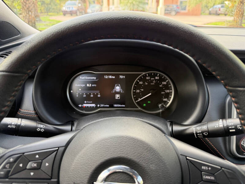 2020 Nissan Kicks SR