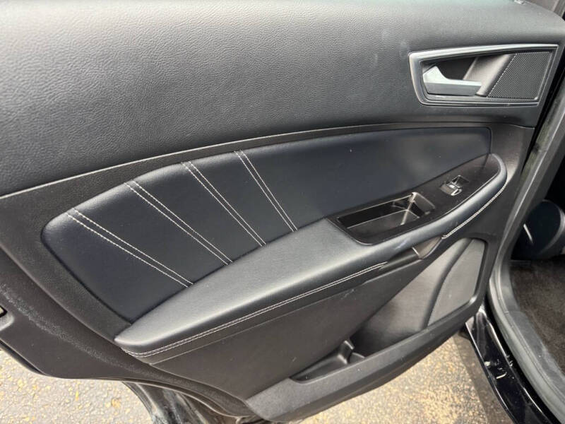 2017 Ford Edge Sport