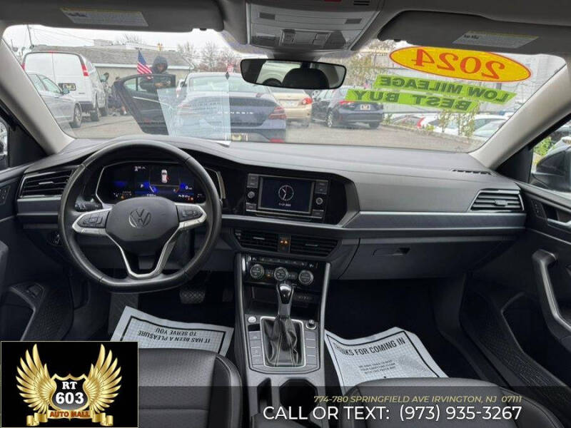 2024 Volkswagen Jetta SE