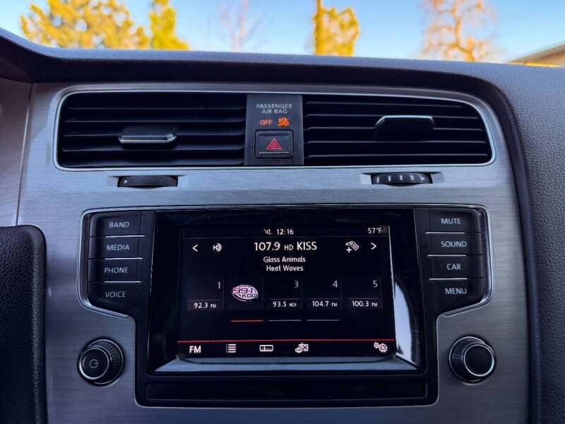 2015 Volkswagen Golf TSI S