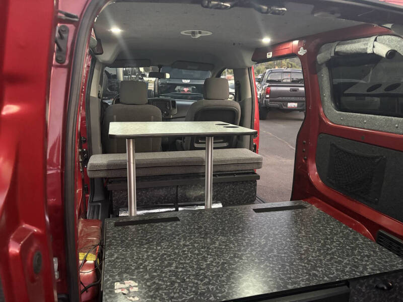 2019 Nissan NV200 SV