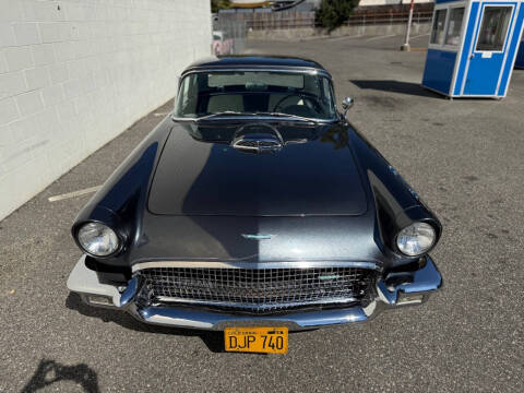 1957 Ford Thunderbird