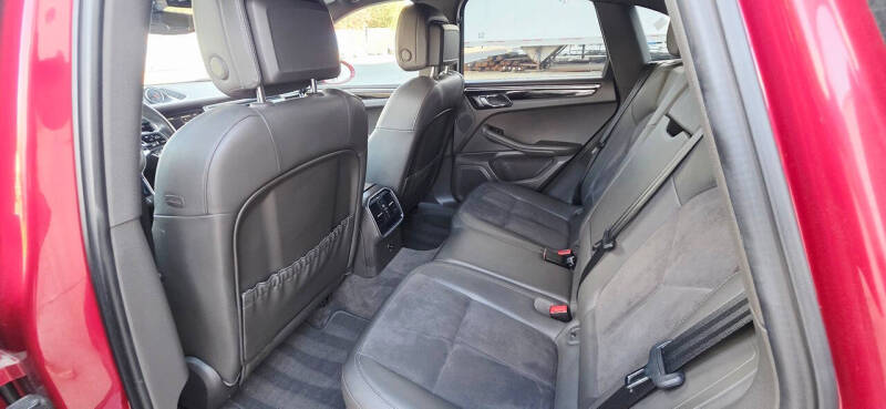 2016 Porsche Macan S